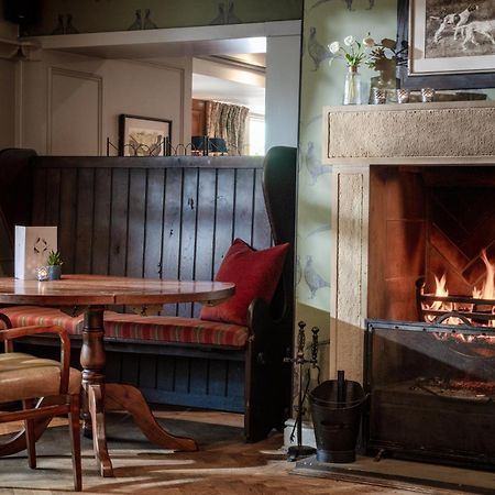 The Millstone, Mellor Hotel Blackburn  Luaran gambar The interior of the pub