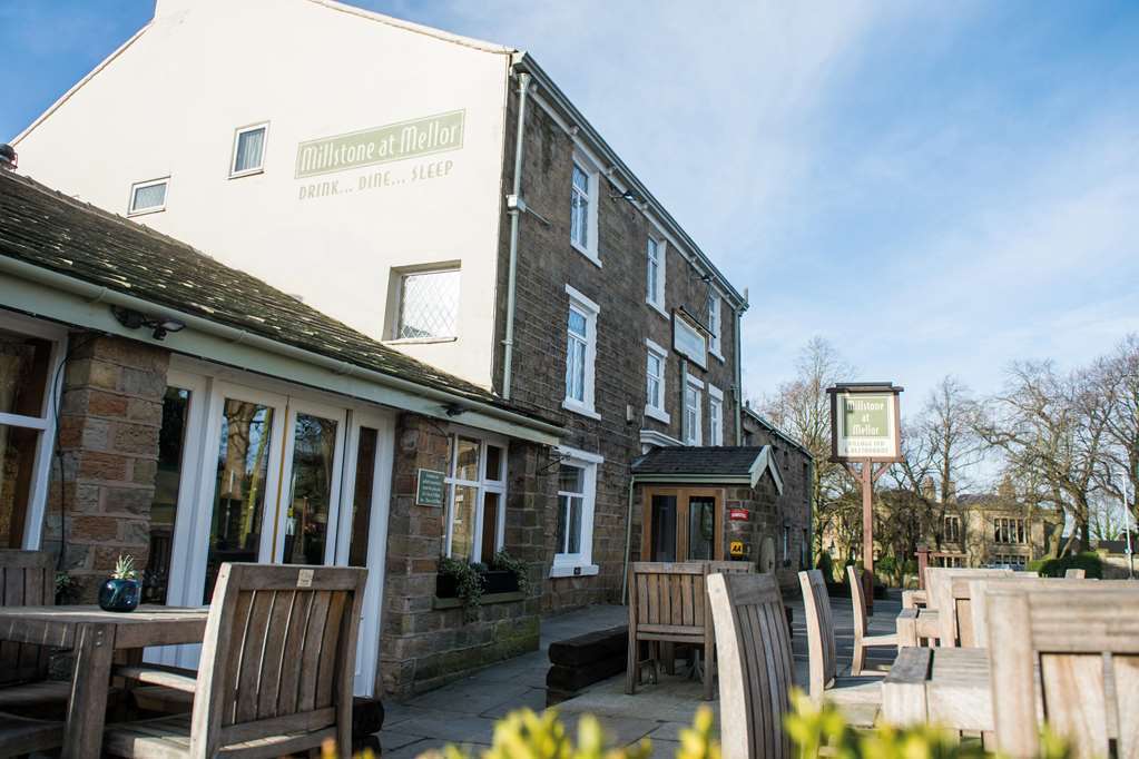 The Millstone, Mellor Hotel Blackburn  Luaran gambar The Green Man, 2015