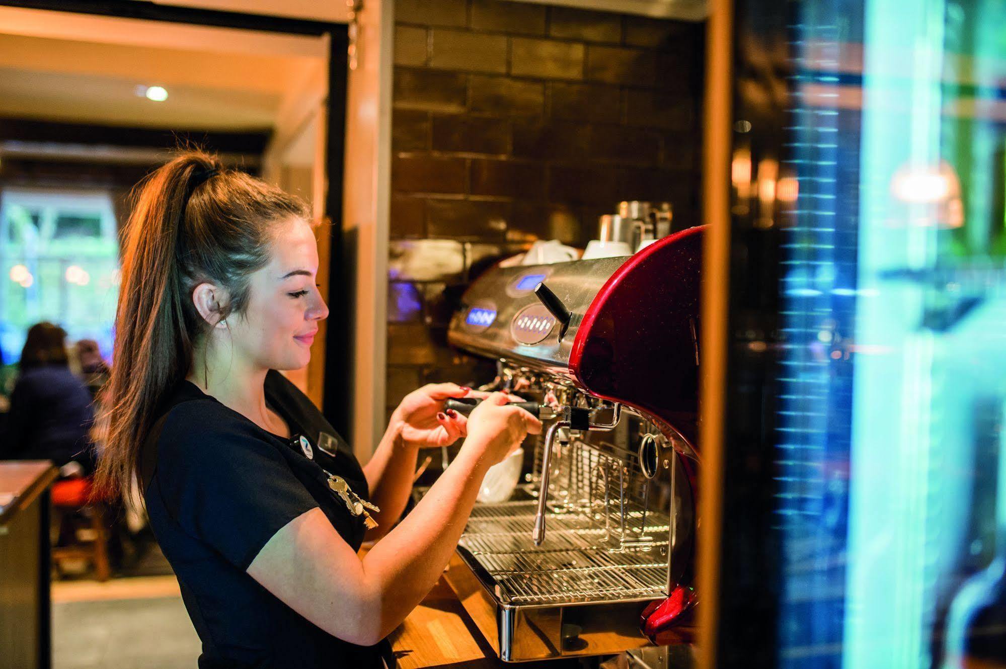 The Millstone, Mellor Hotel Blackburn  Luaran gambar A barista making coffee
